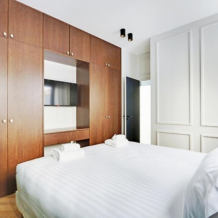 Pick A Flat's Apartment in Triangle d'Or - Pierre 1er de Serbie Paris Exterior foto