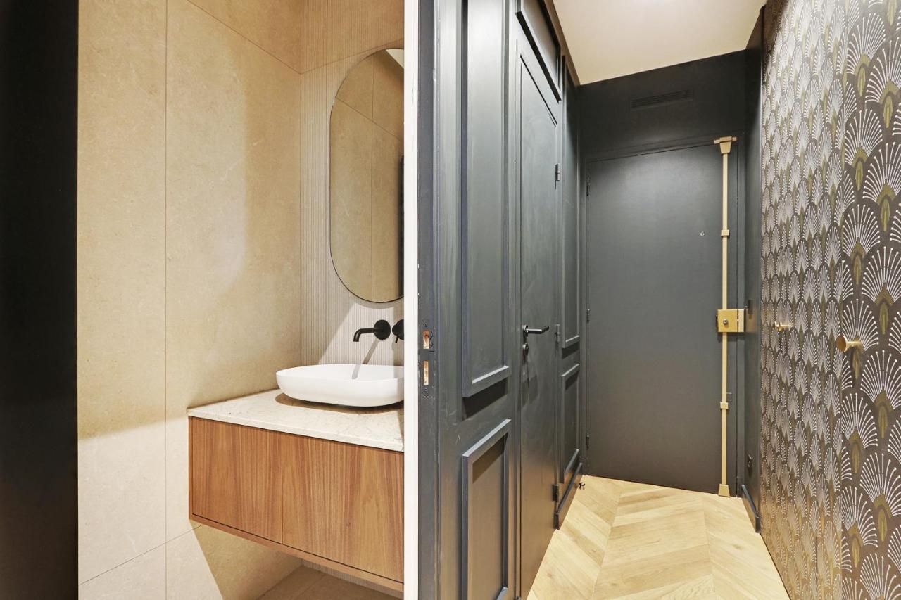 Pick A Flat's Apartment in Triangle d'Or - Pierre 1er de Serbie Paris Exterior foto
